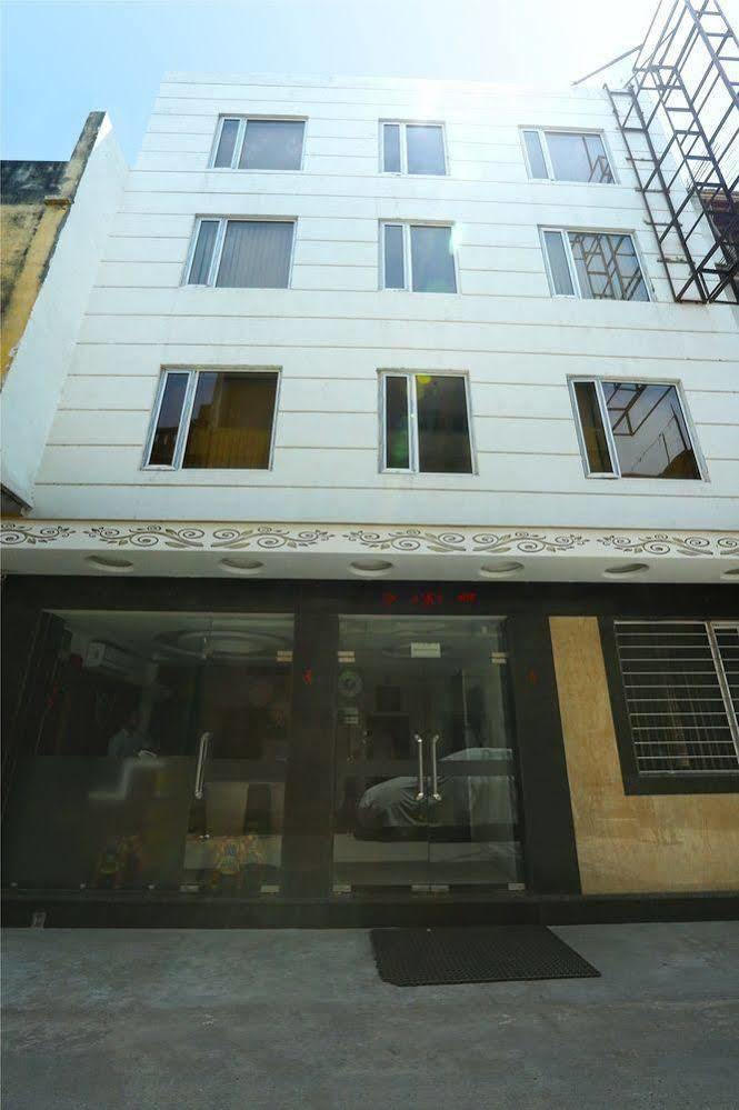 Hotel Omega Residency Neu-Delhi Exterior foto