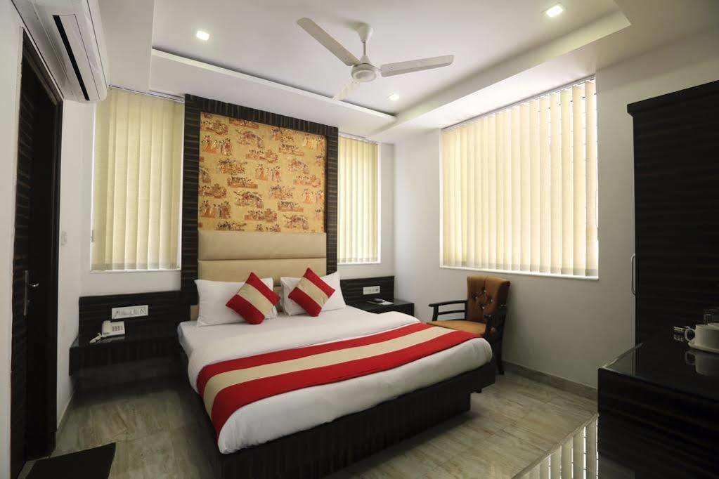 Hotel Omega Residency Neu-Delhi Exterior foto