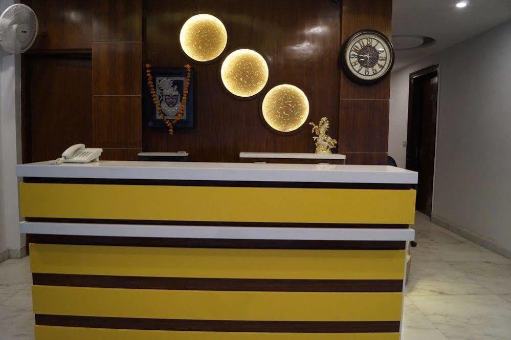 Hotel Omega Residency Neu-Delhi Exterior foto